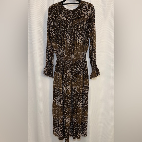 Victor Alfaro Animal Print Midi Dress - Picture 5 of 5